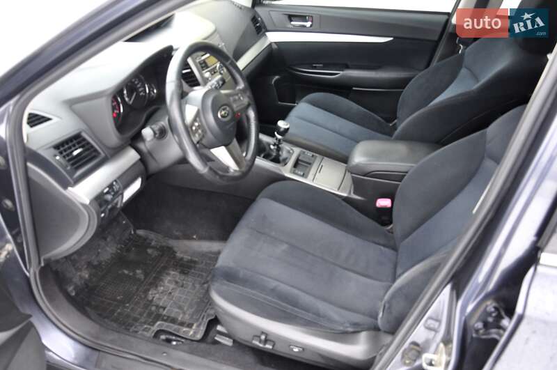 Универсал Subaru Outback 2010 в Львове