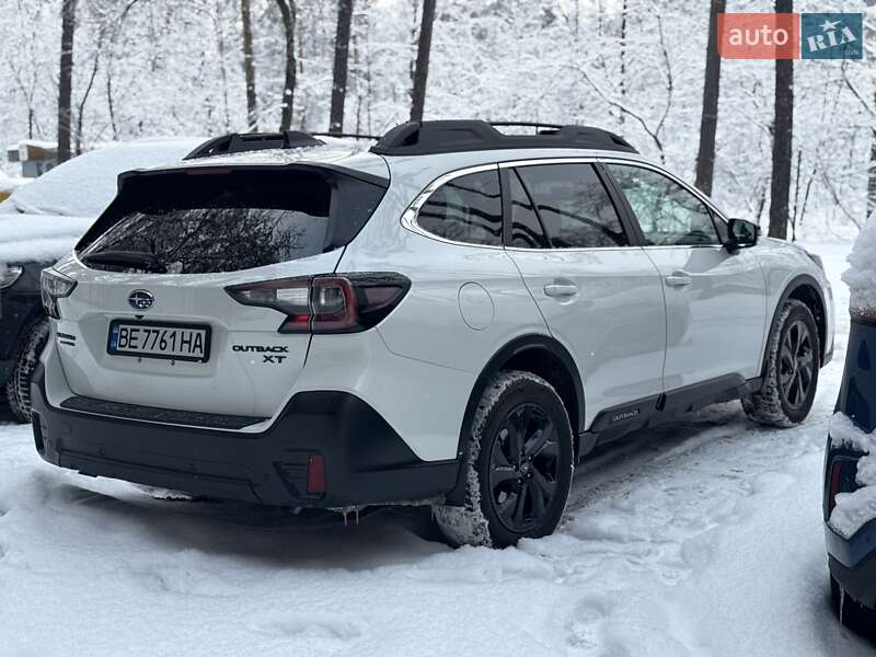 Универсал Subaru Outback 2021 в Киеве