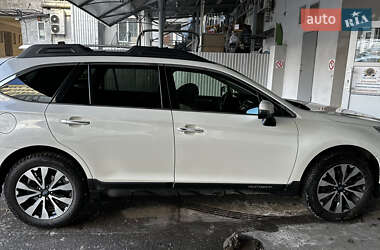 Универсал Subaru Outback 2014 в Киеве