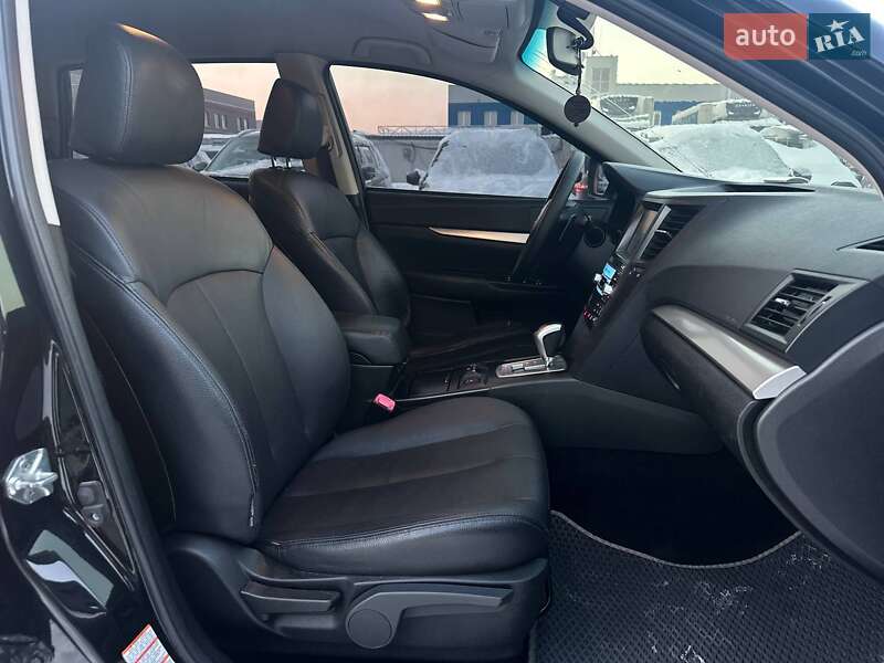 Универсал Subaru Outback 2013 в Киеве