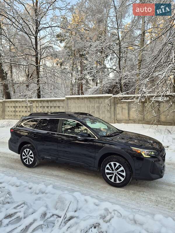 Позашляховик / Кросовер Subaru Outback 2022 в Києві