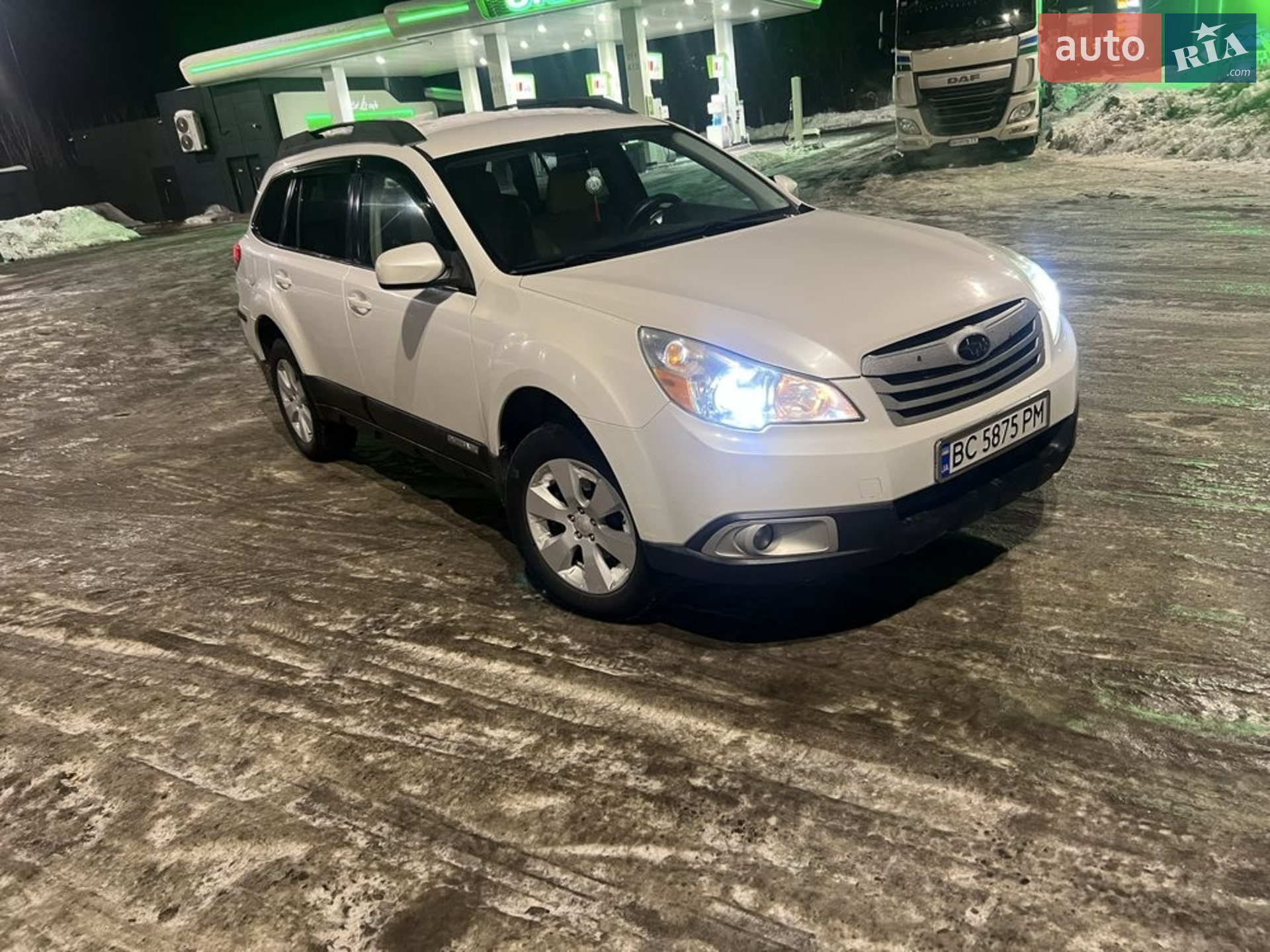 2010 Subaru Outback - мініатюра 2