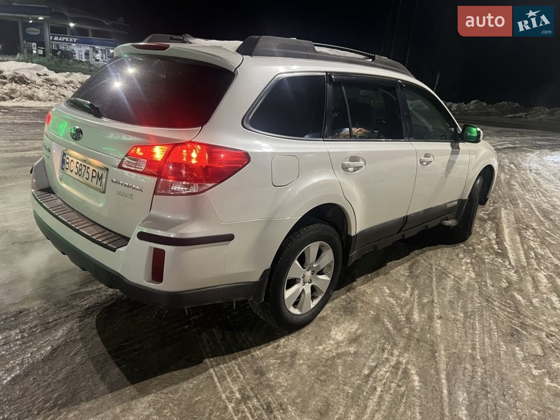 2010 Subaru Outback - мініатюра 14