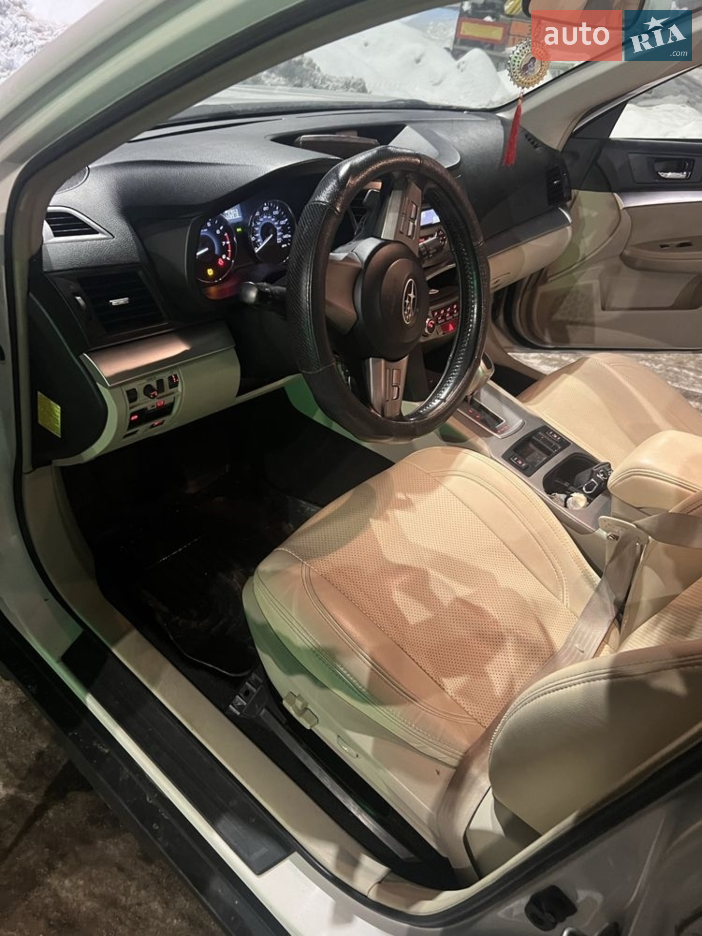 2010 Subaru Outback - мініатюра 16