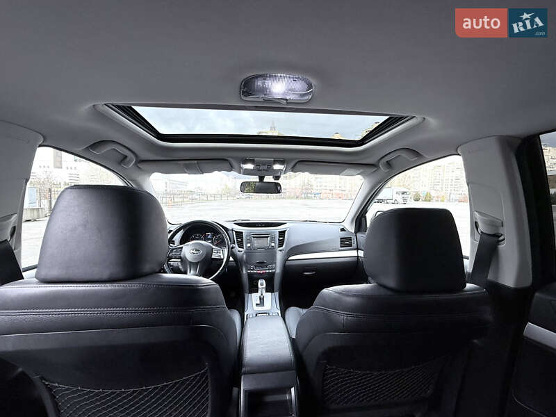 Универсал Subaru Outback 2013 в Киеве