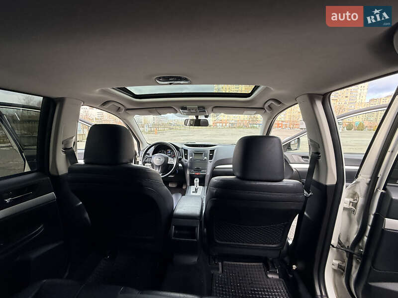 Универсал Subaru Outback 2013 в Киеве