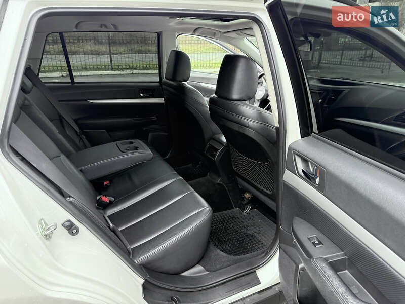Универсал Subaru Outback 2013 в Киеве