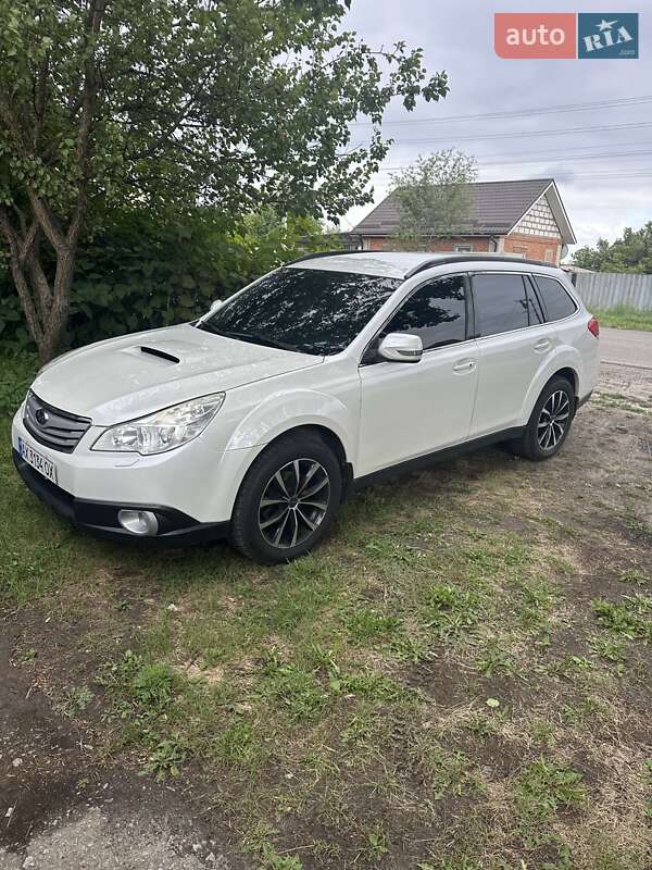 Універсал Subaru Outback 2011 в Харкові
