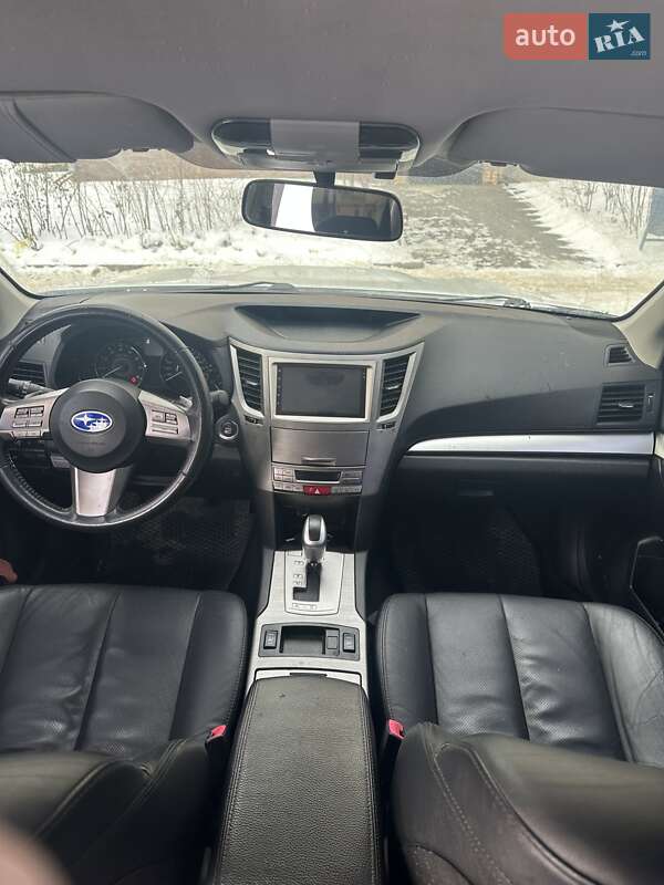 Універсал Subaru Outback 2011 в Харкові