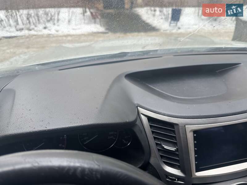 Універсал Subaru Outback 2011 в Харкові