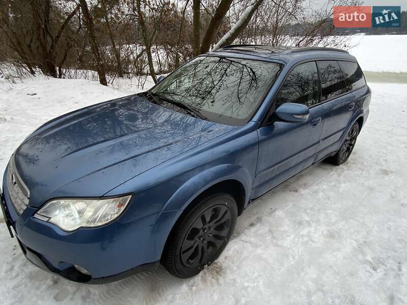 Универсал Subaru Outback 2008 в Киеве
