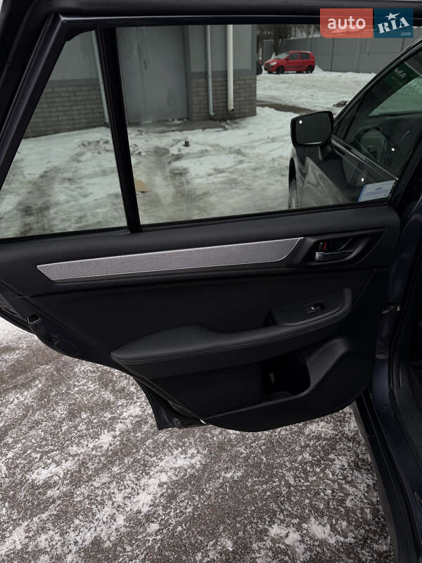 Универсал Subaru Outback 2014 в Киеве