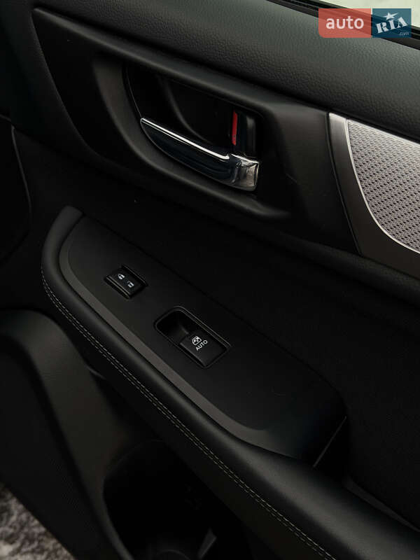 Универсал Subaru Outback 2014 в Киеве