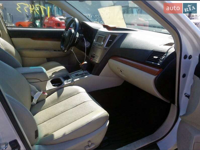 Универсал Subaru Outback 2013 в Умани