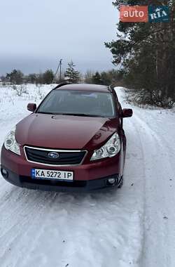 Универсал Subaru Outback 2010 в Киеве
