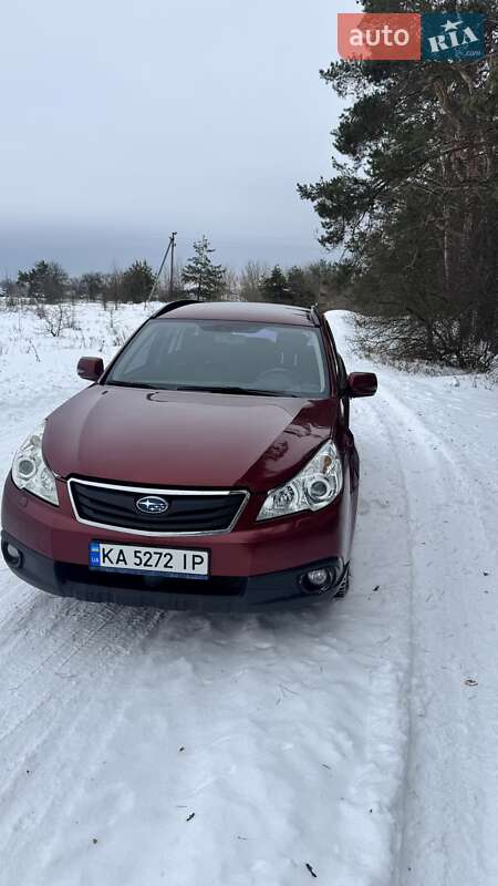 Універсал Subaru Outback 2010 в Києві