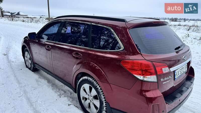 Універсал Subaru Outback 2010 в Києві
