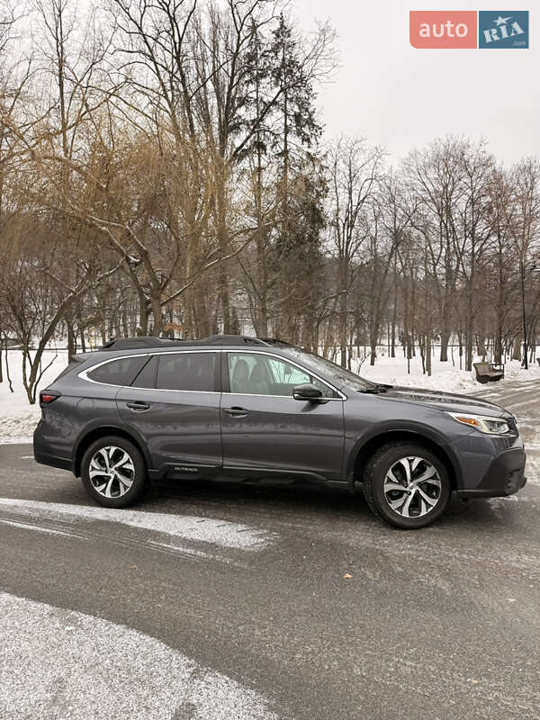 Позашляховик / Кросовер Subaru Outback 2020 в Києві