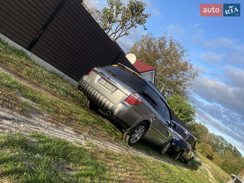 Універсал Subaru Outback 2007 в Києві