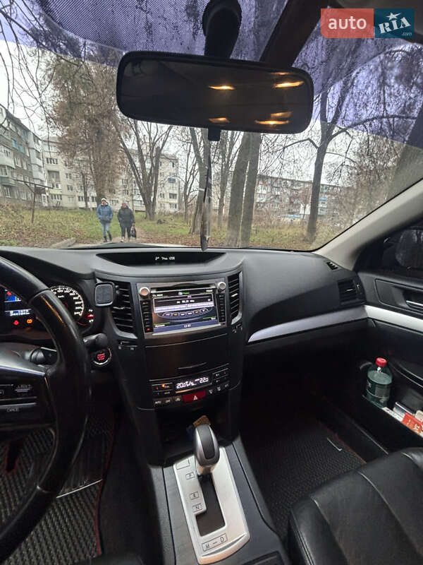 Универсал Subaru Outback 2014 в Житомире
