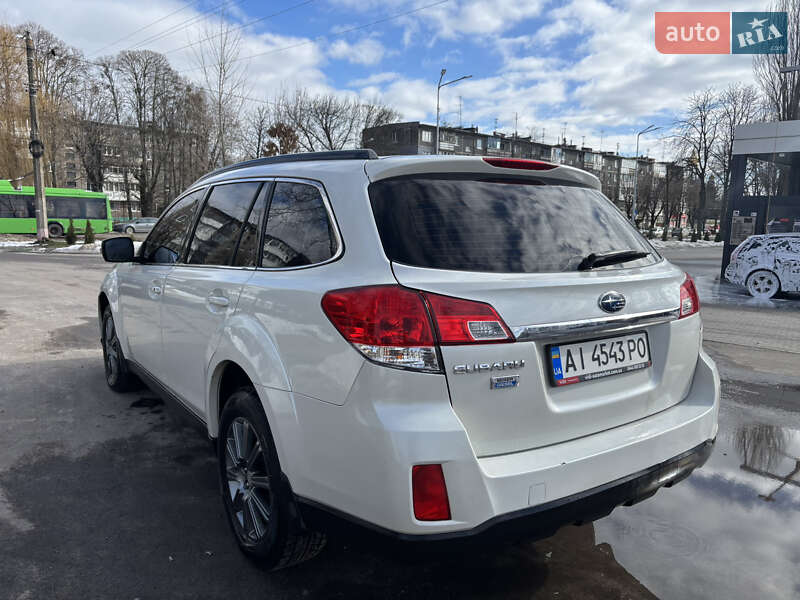 Универсал Subaru Outback 2014 в Житомире