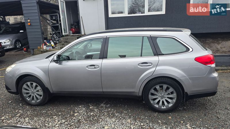 Універсал Subaru Outback 2011 в Львові