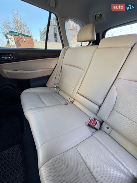 Универсал Subaru Outback 2015 в Днепре