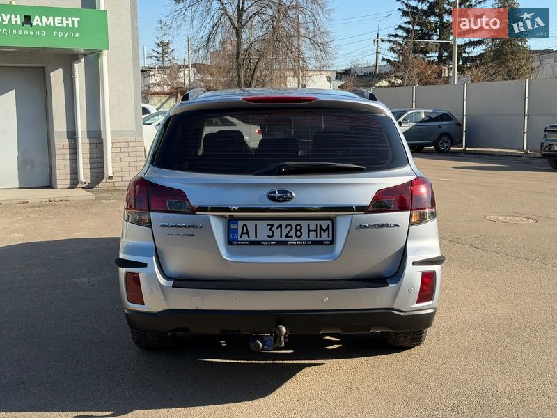 Универсал Subaru Outback 2012 в Киеве