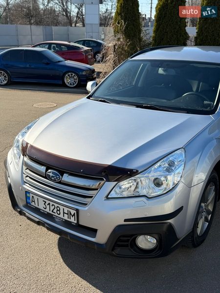 Универсал Subaru Outback 2012 в Киеве