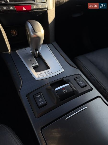 Универсал Subaru Outback 2012 в Киеве