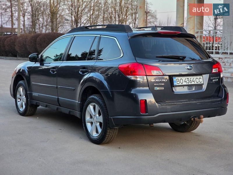 Універсал Subaru Outback 2012 в Тернополі