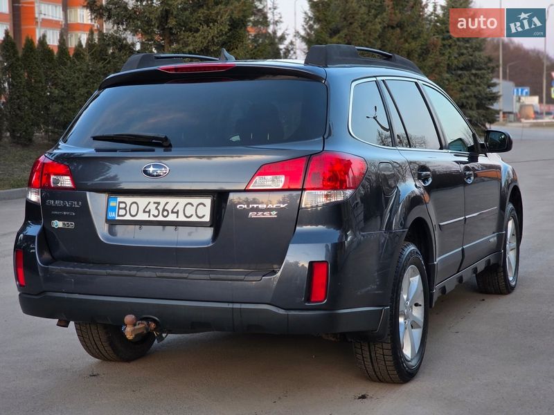 Універсал Subaru Outback 2012 в Тернополі