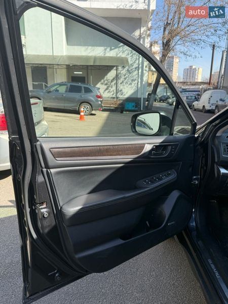 Универсал Subaru Outback 2018 в Киеве