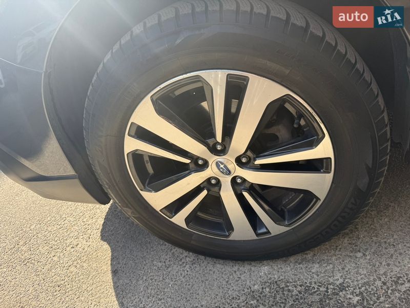 Универсал Subaru Outback 2018 в Киеве