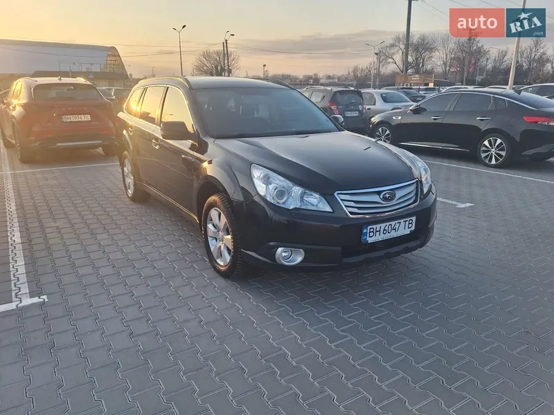 Subaru Outback 2011