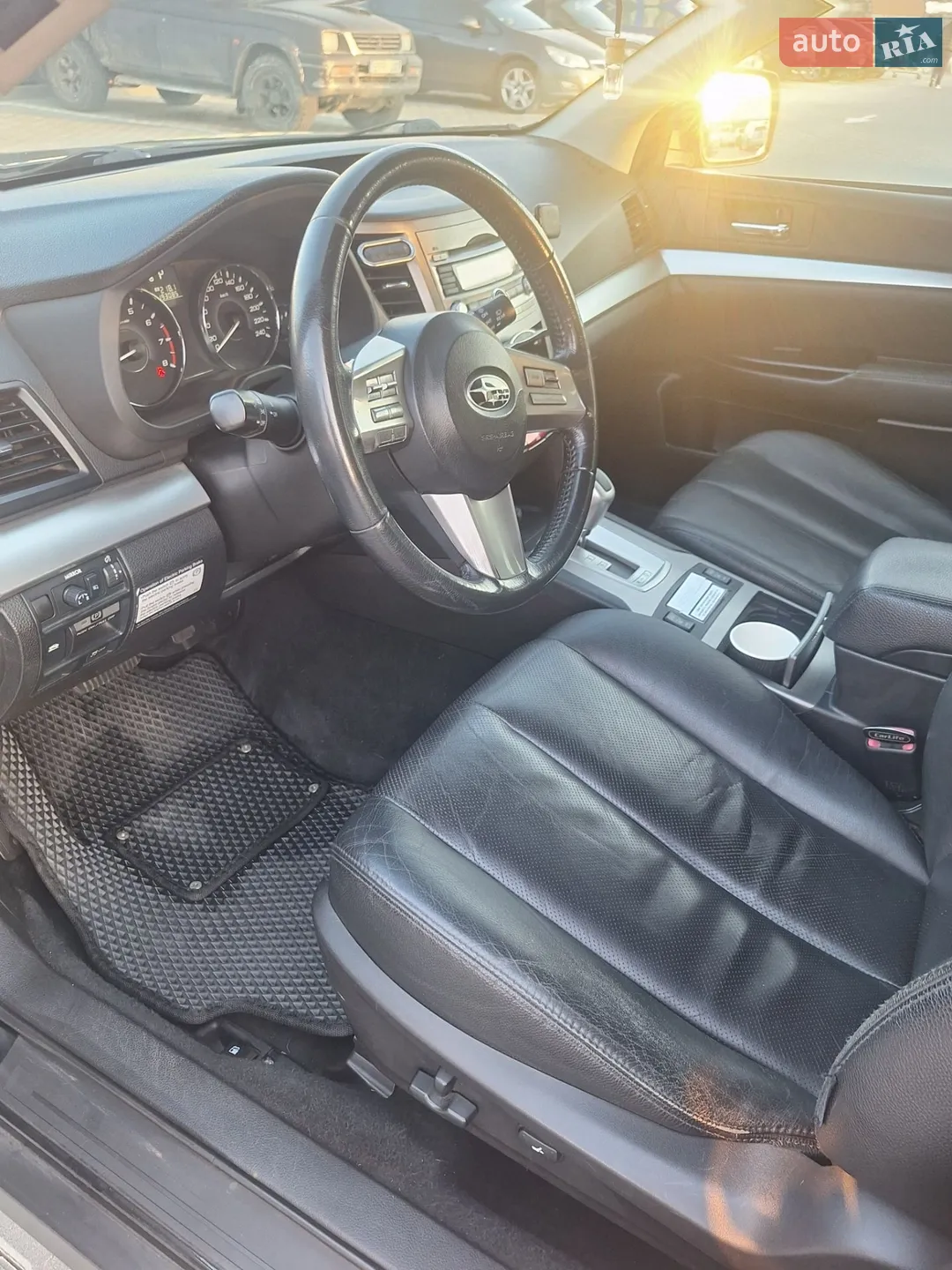 2011 Subaru Outback - мініатюра 12