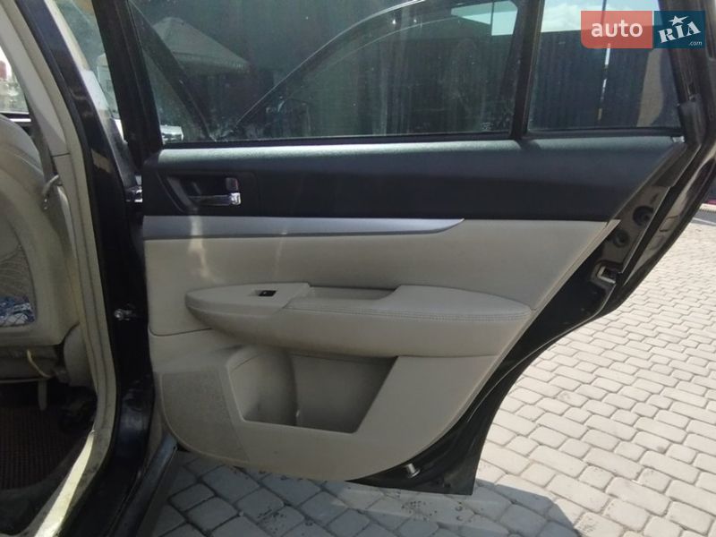 Универсал Subaru Outback 2013 в Белогорье