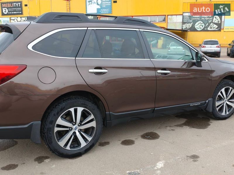 Універсал Subaru Outback 2019 в Житомирі
