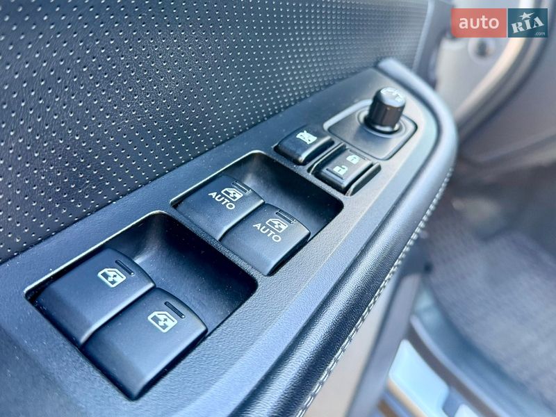 Универсал Subaru Outback 2015 в Киеве фото 12 Универсал Subaru Outback 2015 в Киеве