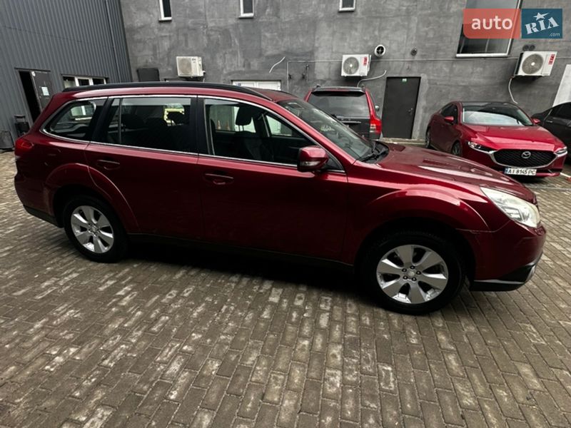 Універсал Subaru Outback 2010 в Києві