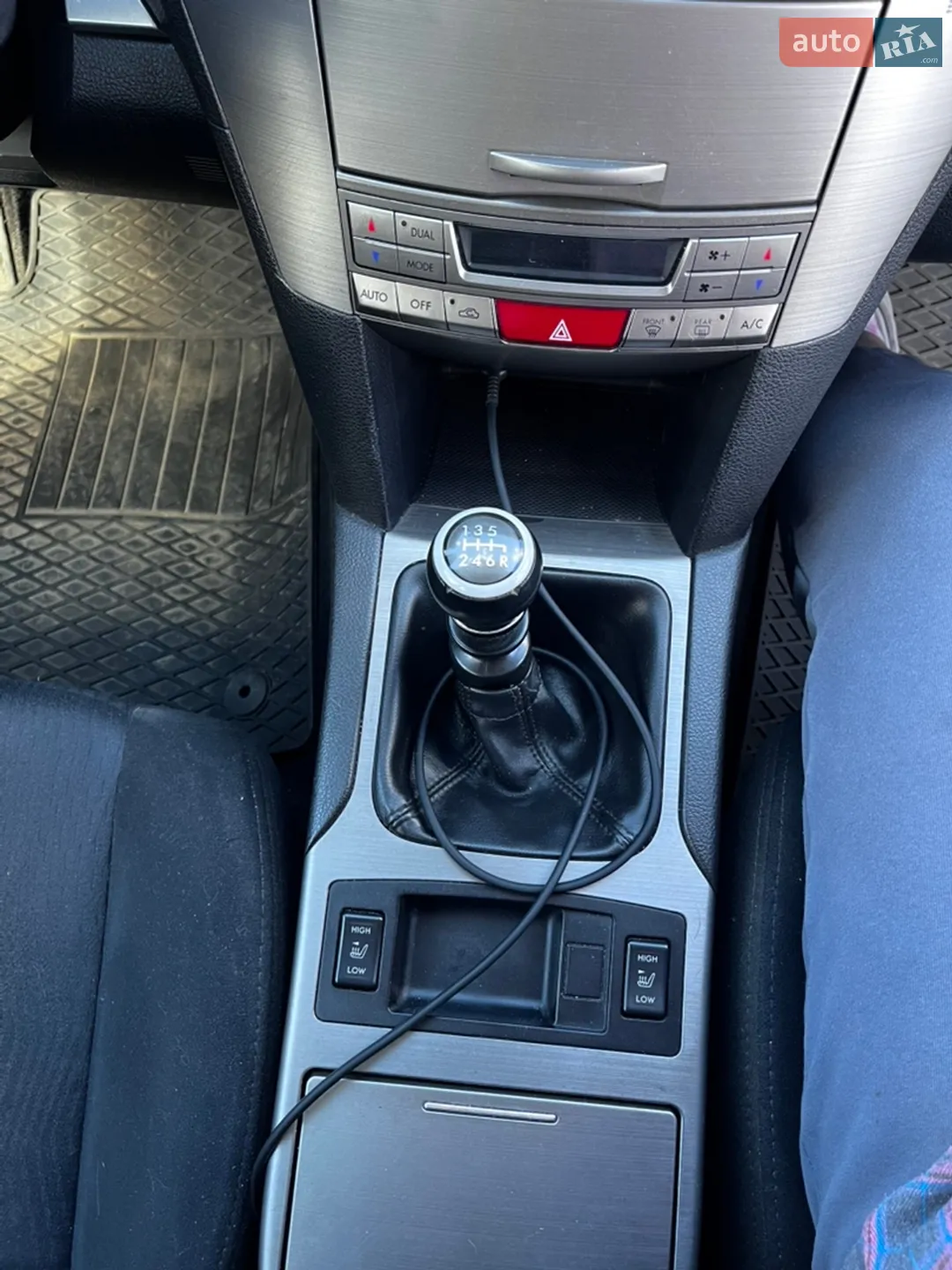 2011 Subaru Outback - мініатюра 16