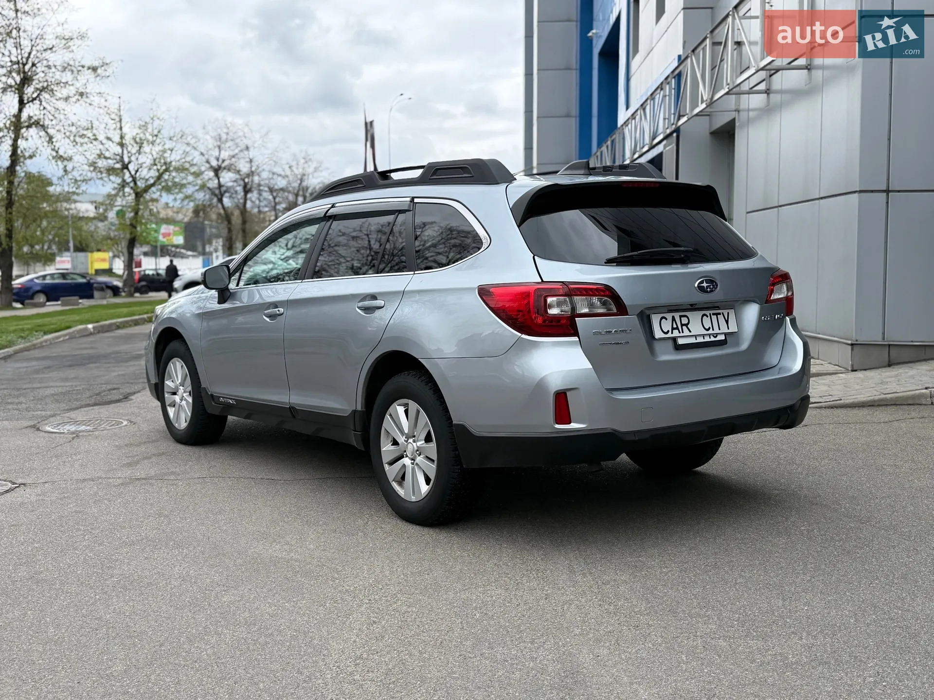 2017 Subaru Outback - мініатюра 3