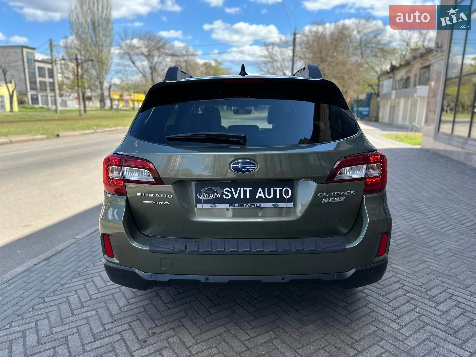 2016 Subaru Outback - мініатюра 12