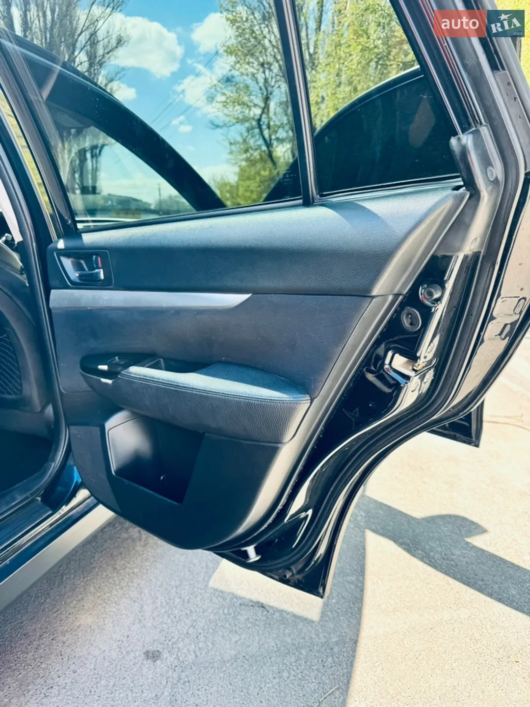 2010 Subaru Outback - мініатюра 26