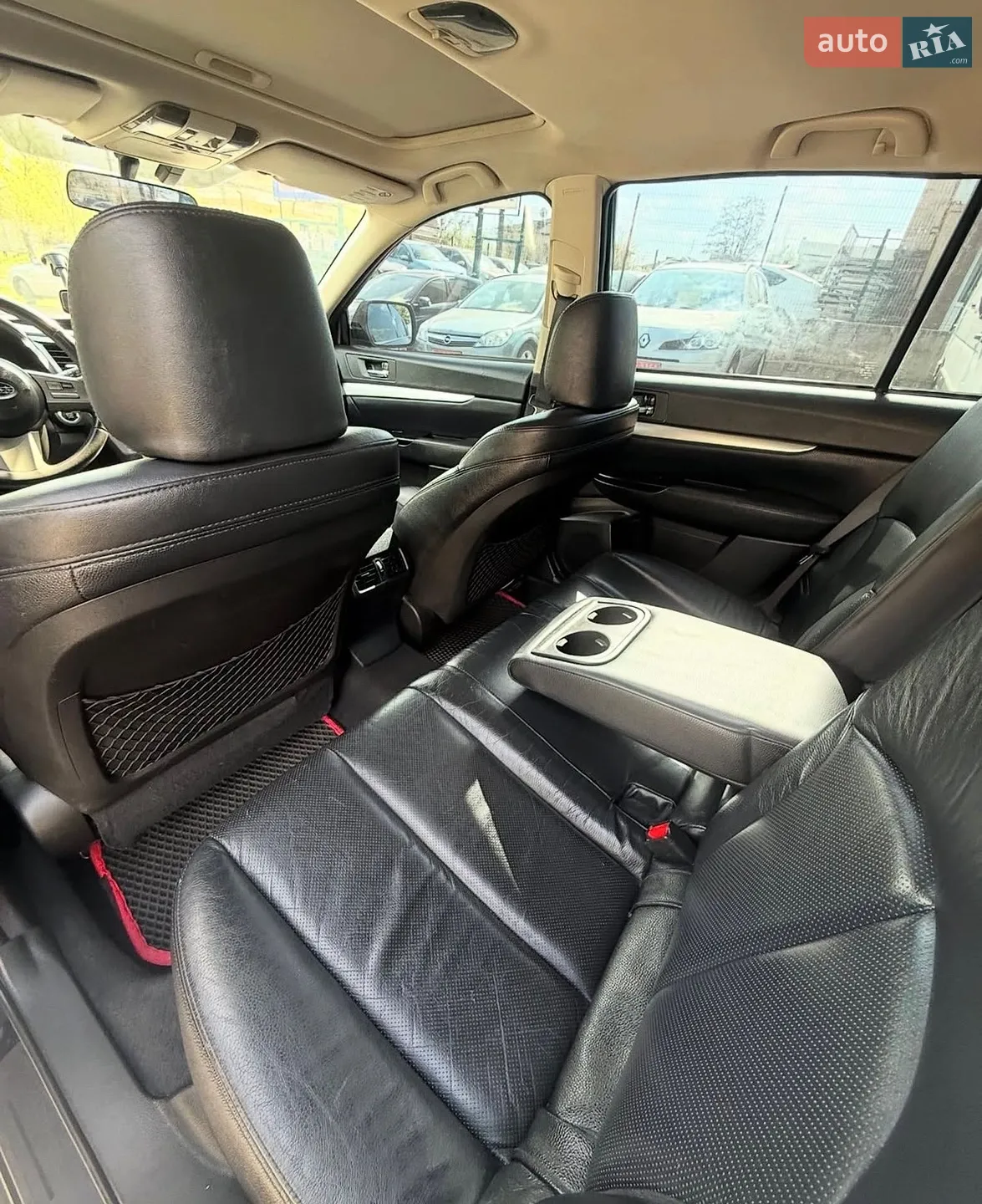 2011 Subaru Outback - мініатюра 12