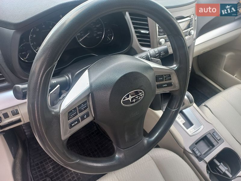 Универсал Subaru Outback 2012 в Ивано-Франковске