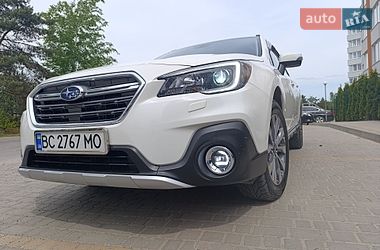 Універсал Subaru Outback 2017 в Новояворівську