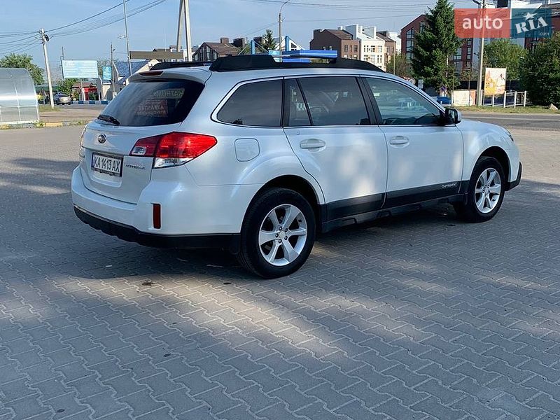 Універсал Subaru Outback 2013 в Києві