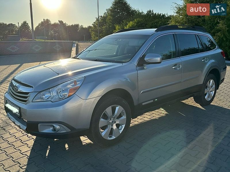 Універсал Subaru Outback 2011 в Бучачі