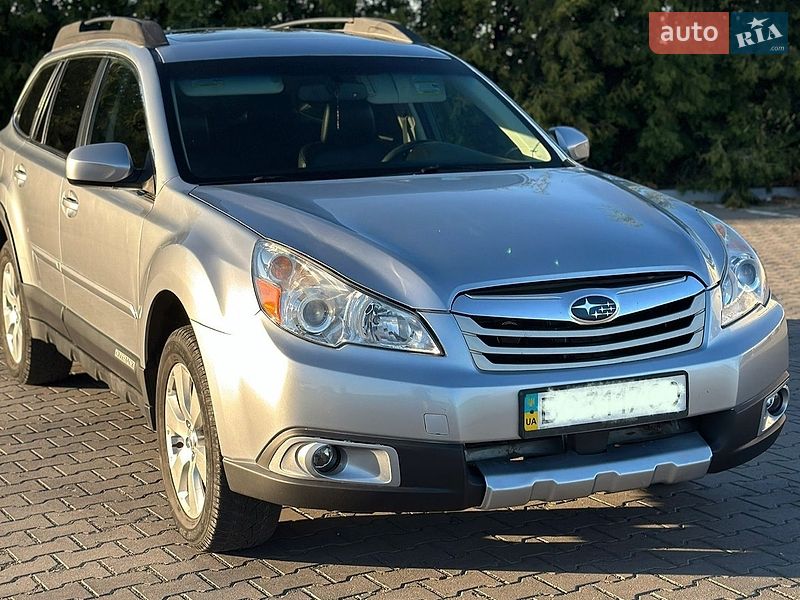 Універсал Subaru Outback 2011 в Бучачі